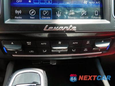 Zdjęcie 13 z 14 samochodu: 2019 MASERATI LEVANTE VIN:ZN661XUA6KXXXXXXX - miniatura