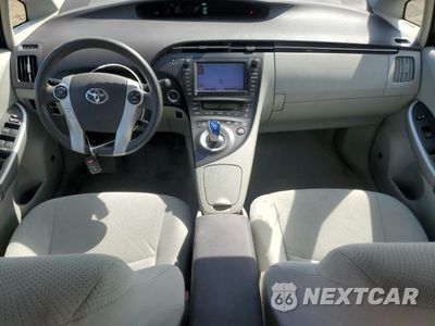 Zdjęcie 8 z 14 samochodu: 2010 TOYOTA PRIUS VIN:JTDKN3DU2A0173240 - miniatura