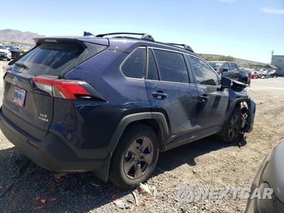 Trzecie zdjęcie samochodu z tyłu: 2024 TOYOTA RAV4 XLE VIN:JTMRWRFV4RD253857 - miniatura