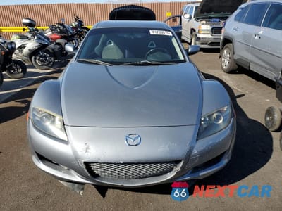 Piąte zdjęcie samochodu w środku: 2004 MAZDA RX8 VIN:JM1FE173840103884 - miniatura