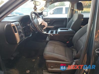 Zdjęcie 7 z 12 samochodu: 2018 CHEVROLET SILVERADO K1500 LT VIN:3GCUKREC3JG299046 - miniatura