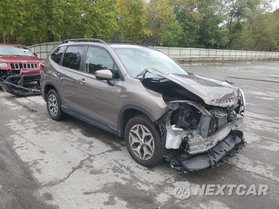 Czwarte zdjęcie samochodu z boku: 2022 SUBARU FORESTER PREMIUM VIN:JF2SKAEC9NH402900 - miniatura