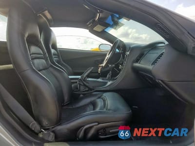 Zdjęcie 7 z 14 samochodu: 2004 CHEVROLET CORVETTE VIN:1G1YY22G745132403 - miniatura