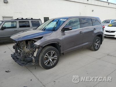 2017 TOYOTA HIGHLANDER LE 5TDBZRFH7HS432464 - główne zdjęcie licytacji z USA - miniatura