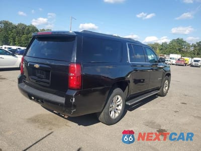 Trzecie zdjęcie samochodu z tyłu: 2016 CHEVROLET SUBURBAN K1500 LT VIN:1GNSKHKC0GR173040 - miniatura