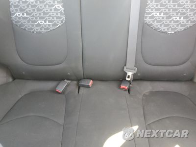 Zdjęcie 10 z 15 samochodu: 2011 KIA SOUL + VIN:KNDJT2A27B7225548 - miniatura