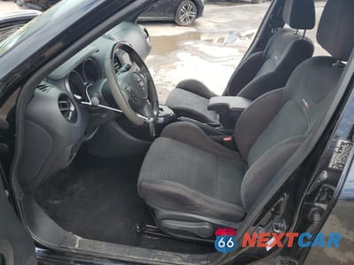 Zdjęcie 7 z 12 samochodu: 2013 NISSAN JUKE S VIN:JN8AF5MV2DT221520 - miniatura