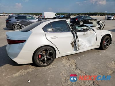 Trzecie zdjęcie samochodu z tyłu: 2017 ALFA ROMEO GIULIA TI VIN:ZARFAECN9H7548860 - miniatura