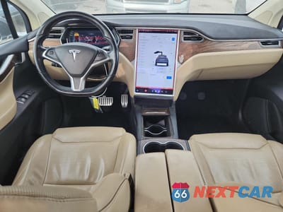 Zdjęcie 8 z 13 samochodu: 2017 TESLA MODEL X VIN:5YJXCDE4XHF034856 - miniatura