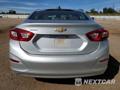 Zdjęcie 6 z 15 samochodu: 2018 CHEVROLET CRUZE LS VIN:1G1BB5SM6J7139938 - miniatura