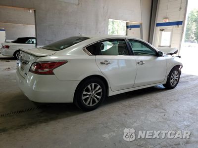 Trzecie zdjęcie samochodu z tyłu: 2014 NISSAN ALTIMA 2.5 VIN:1N4AL3APXEC141937 - miniatura