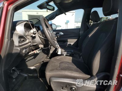 Zdjęcie 7 z 16 samochodu: 2022 CHRYSLER PACIFICA TOURING VIN:2C4RC1FG5NR165368 - miniatura