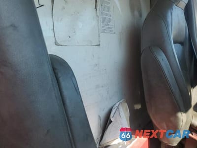 Zdjęcie 6 z 10 samochodu: 2018 FORD ECONOLINE E-350 BOX TRUCK VIN:1FDWE3FS4JDC25906 - miniatura