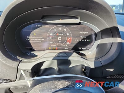 Zdjęcie 9 z 15 samochodu: 2019 AUDI RS3 VIN:WUABWGFFXKA901999 - miniatura