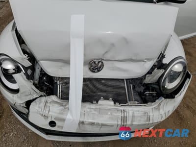 Zdjęcie 11 z 12 samochodu: 2016 VOLKSWAGEN BEETLE SE VIN:3VWJ17AT8GM633689 - miniatura