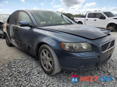Czwarte zdjęcie samochodu z boku: 2005 VOLVO S40 T5 VIN:YV1MS682752117519 - miniatura