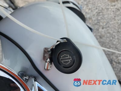 Zdjęcie 8 z 10 samochodu: 2008 HARLEY-DAVIDSON FLHTCUI VIN:1HD1FC4128Y696279 - miniatura