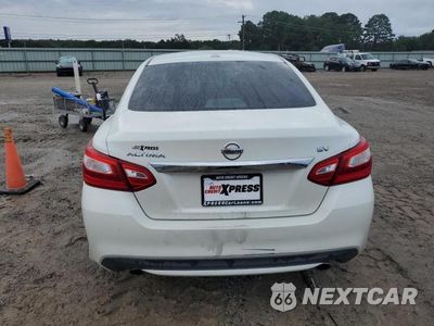 Zdjęcie 6 z 12 samochodu: 2017 NISSAN ALTIMA 2.5 VIN:1N4AL3AP4HC246686 - miniatura