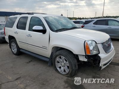 Czwarte zdjęcie samochodu z boku: 2013 GMC YUKON SLT VIN:1GKS2CE08DR313204 - miniatura