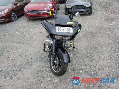 Piąte zdjęcie samochodu w środku: 2018 HARLEY-DAVIDSON FLTRX ROAD GLIDE VIN:1HD1KHC16JB634127 - miniatura