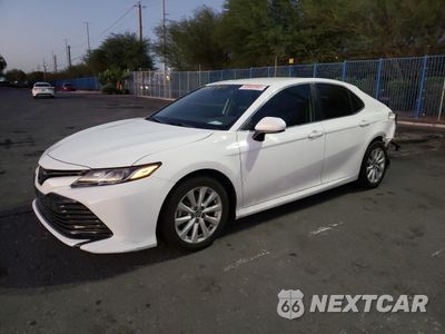 2020 TOYOTA CAMRY LE 4T1C11AKXLU869195 - główne zdjęcie licytacji z USA - miniatura
