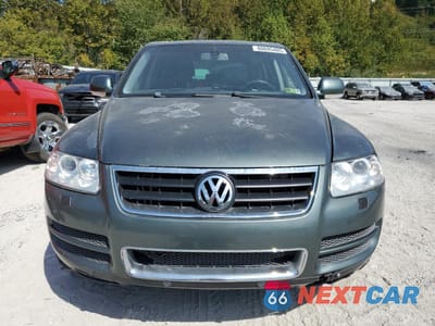 Piąte zdjęcie samochodu w środku: 2004 VOLKSWAGEN TOUAREG 4.2 VIN:WVGEM77L84D046978 - miniatura