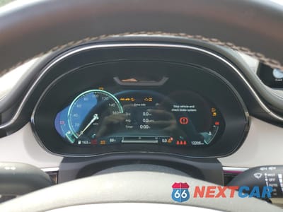 Zdjęcie 9 z 13 samochodu: 2024 GENESIS GV70 BASE VIN:5NMMCDTC0RH001507 - miniatura