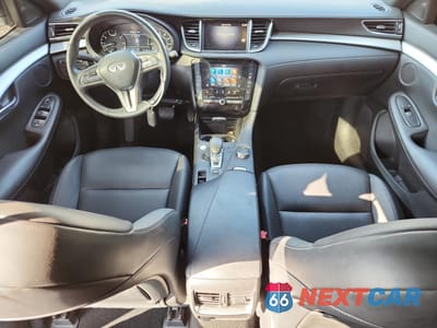 Zdjęcie 8 z 14 samochodu: 2021 INFINITI QX50 LUXE VIN:3PCAJ5BB8MF115031 - miniatura