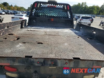 Zdjęcie 10 z 12 samochodu: 2016 CHEVROLET SILVERADO K3500 VIN:1GB3KYCG8GZ391715 - miniatura