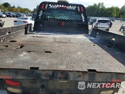 Zdjęcie 10 z 12 samochodu: 2016 CHEVROLET SILVERADO K3500 VIN:1GB3KYCG8GZ391715 - miniatura