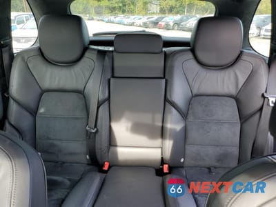 Zdjęcie 10 z 13 samochodu: 2008 PORSCHE CAYENNE GTS VIN:WP1AD29P38LA73313 - miniatura