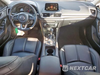 Zdjęcie 8 z 13 samochodu: 2018 MAZDA 3 TOURING VIN:3MZBN1V38JM227175 - miniatura