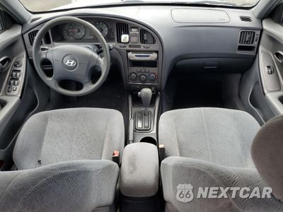 Zdjęcie 8 z 12 samochodu: 2004 HYUNDAI ELANTRA GLS VIN:KMHDN46D64U819609 - miniatura