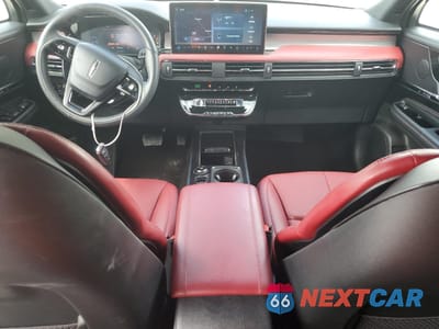 Zdjęcie 8 z 16 samochodu: 2024 LINCOLN CORSAIR GRAND TOURING VIN:5LMTJ5DZ4RUL06052 - miniatura