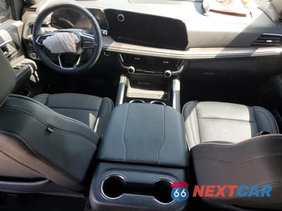 Zdjęcie 8 z 15 samochodu: 2025 CHEVROLET TAHOE K1500 PREMIER VIN:1GNS6SRD1SR115897 - miniatura