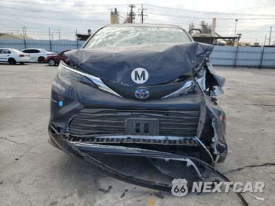 Piąte zdjęcie samochodu w środku: 2025 TOYOTA SIENNA LE VIN:5TDKRKEC3SS233495 - miniatura