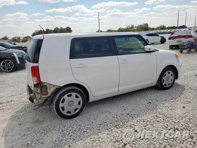 Trzecie zdjęcie samochodu z tyłu: 2012 TOYOTA SCION XB VIN:JTLZE4FE8CJ022639 - miniatura