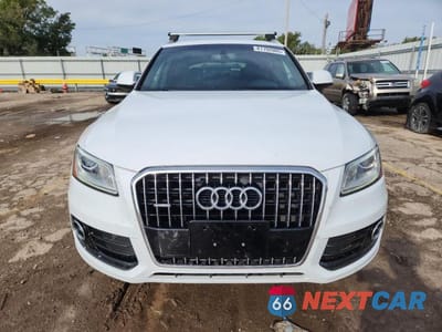 Piąte zdjęcie samochodu w środku: 2016 AUDI Q5 PREMIUM PLUS VIN:WA1L2AFP6GA009169 - miniatura