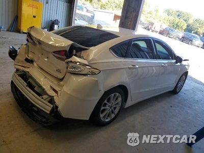 Trzecie zdjęcie samochodu z tyłu: 2020 FORD FUSION VIN:3FA6P0LU2LR163196 - miniatura