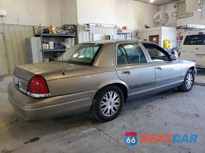 Trzecie zdjęcie samochodu z tyłu: 2005 FORD CROWN VICTORIA LX VIN:2FAFP74W55X124874 - miniatura