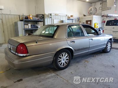 Trzecie zdjęcie samochodu z tyłu: 2005 FORD CROWN VICTORIA LX VIN:2FAFP74W55X124874 - miniatura
