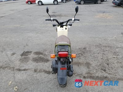 Czwarte zdjęcie samochodu z boku: 2024 HONDA NPS50 VIN:JH2AF5811RK203677 - miniatura