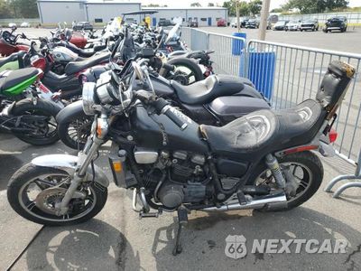 Trzecie zdjęcie samochodu z tyłu: 1983 HONDA VF750 VIN:JH2RC0712DM107375 - miniatura