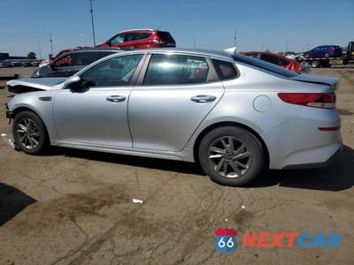 Drugie zdjęcie samochodu z przodu: 2019 KIA OPTIMA LX VIN:5XXGT4L33KG329120 - miniatura
