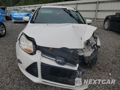 Piąte zdjęcie samochodu w środku: 2012 FORD FOCUS SE VIN:1FAHP3K28CL399294 - miniatura