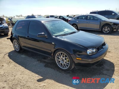 Czwarte zdjęcie samochodu z boku: 2000 VOLKSWAGEN GTI GLX VIN:WVWDE21J1YW456457 - miniatura