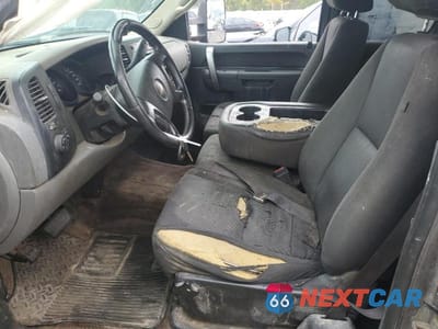 Zdjęcie 7 z 12 samochodu: 2013 CHEVROLET SILVERADO K1500 LS VIN:1GCRKREA5DZ388559 - miniatura