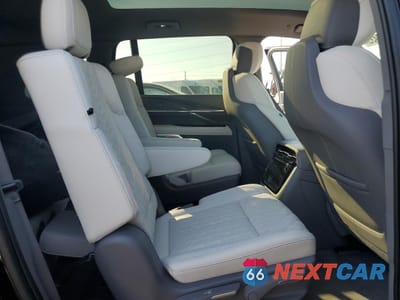 Zdjęcie 10 z 12 samochodu: 2025 CADILLAC ESCALADE IQ SPORT-1 VIN:1GYTEEKL3SU000115 - miniatura