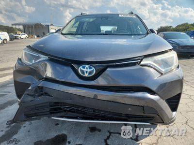 Piąte zdjęcie samochodu w środku: 2018 TOYOTA RAV4 HV LE VIN:JTMRJREV5JD247831 - miniatura