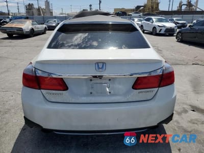 Zdjęcie 6 z 12 samochodu: 2015 HONDA ACCORD SPORT VIN:1HGCR2F54FA016806 - miniatura